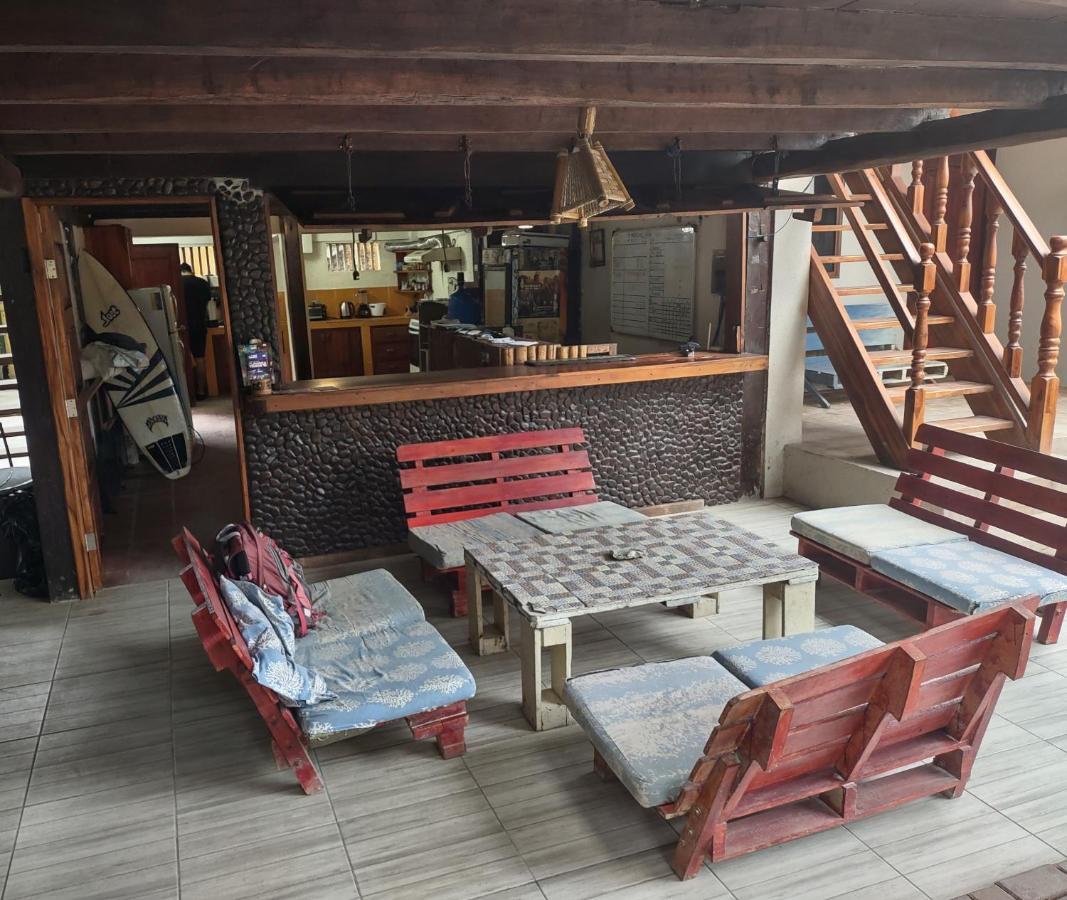 Hostal Moai Montañita Extérieur photo