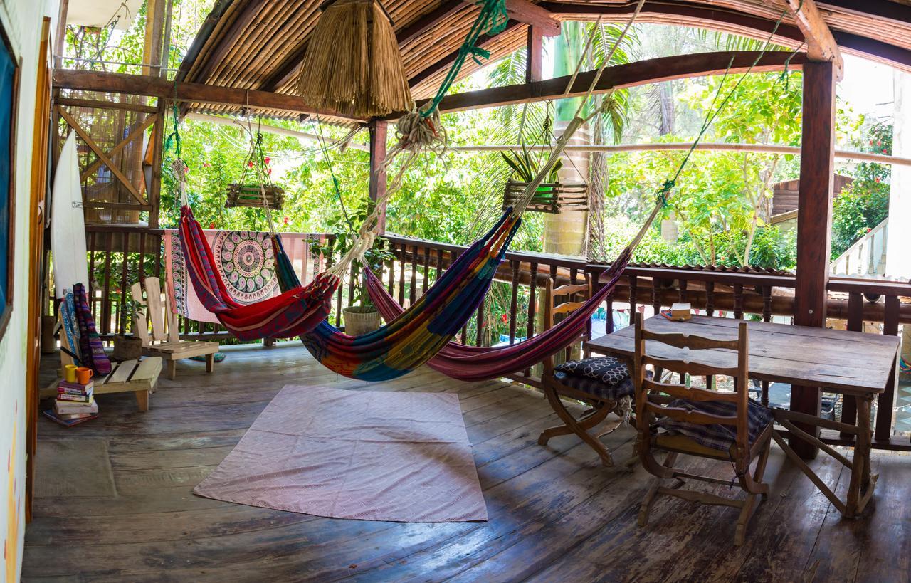 Hostal Moai Montañita Extérieur photo